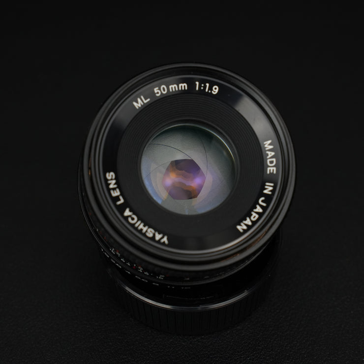 Yashica FX-D Quartz + Yashica ML 50mm f/1.9