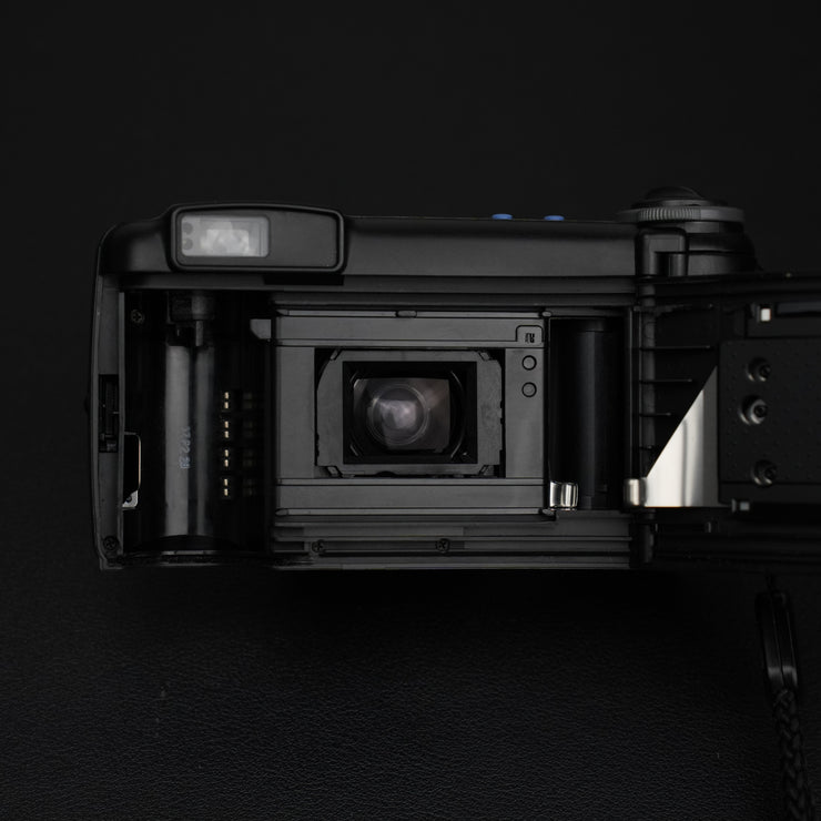  OLYMPUS SUPERZOOM 70CAMERAGLOBO POINT&SHOOT 35MM SPEDIZIONE GRATIS GARANZIA SCHERMO ELETTRONICO  ZOOM38-70